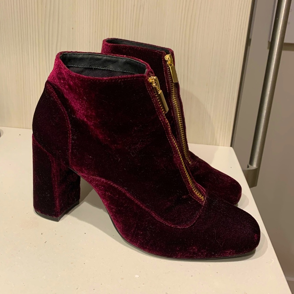 Dune London Velvet heeled booties!
